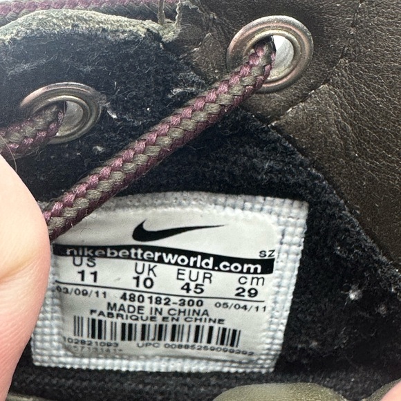 Nike Air Royaltna MD Premium QS - Picture 7 of 7